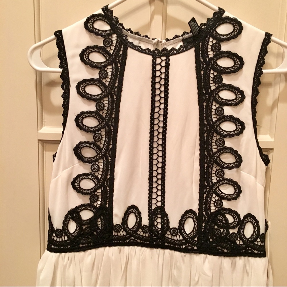 AQUA Black and White Detail Dress NWT